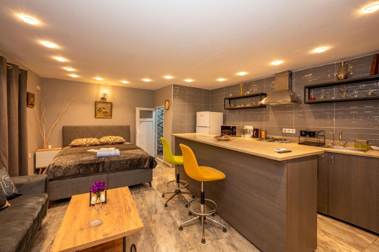 Apart Otel Chanel Suits İstanbul
